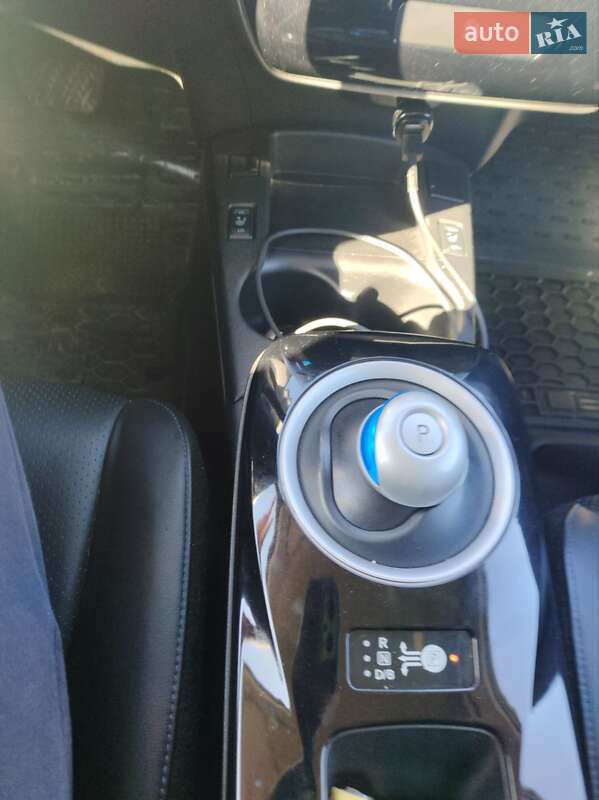 Хэтчбек Nissan Leaf 2013 в Збараже