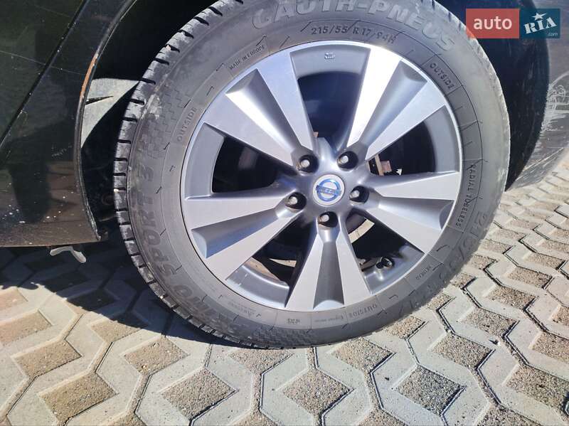 Хэтчбек Nissan Leaf 2013 в Збараже