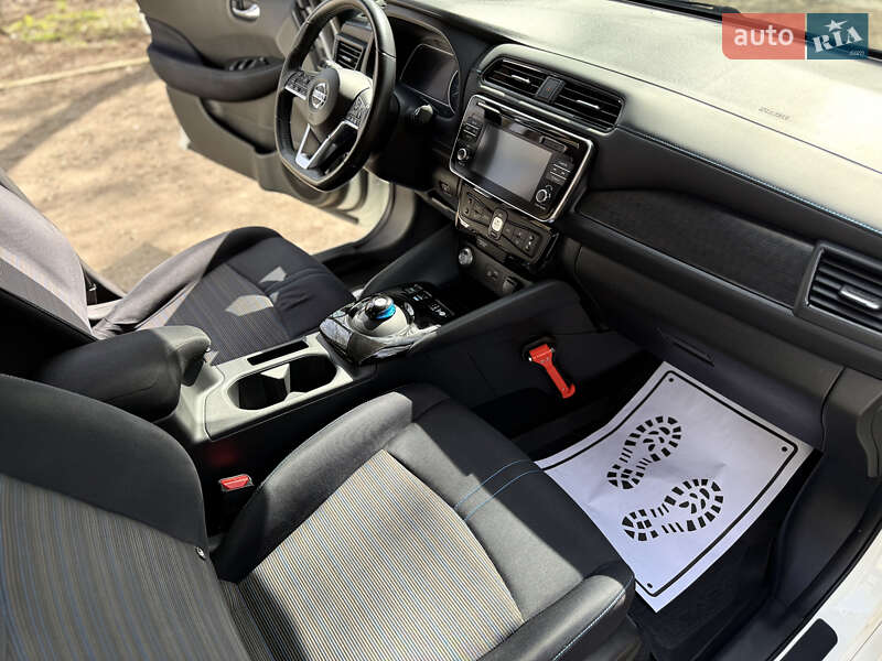 Хэтчбек Nissan Leaf 2018 в Теребовле фото 38 Хэтчбек Nissan Leaf 2018 в Теребовле