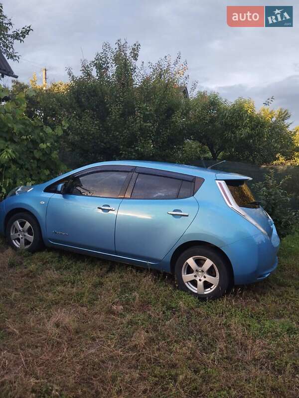 Хэтчбек Nissan Leaf 2012 в Черкассах фото 11 Хэтчбек Nissan Leaf 2012 в Черкассах