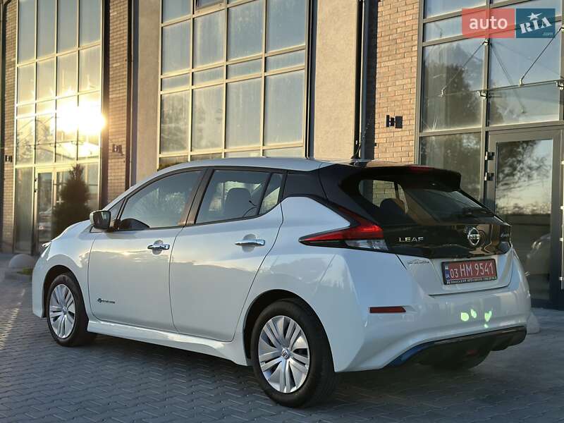 Хэтчбек Nissan Leaf 2019 в Тернополе