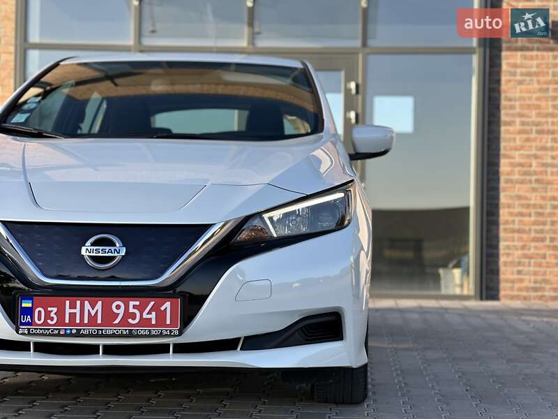 Хэтчбек Nissan Leaf 2019 в Тернополе