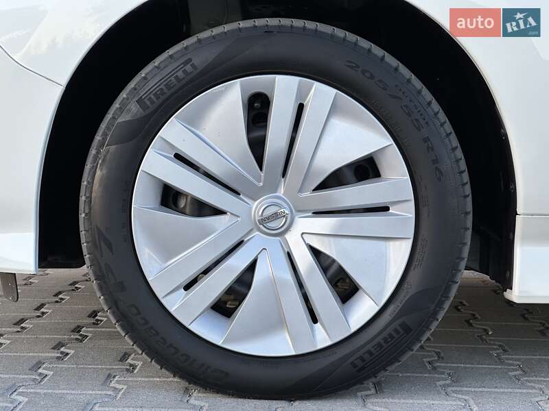 Хэтчбек Nissan Leaf 2019 в Тернополе