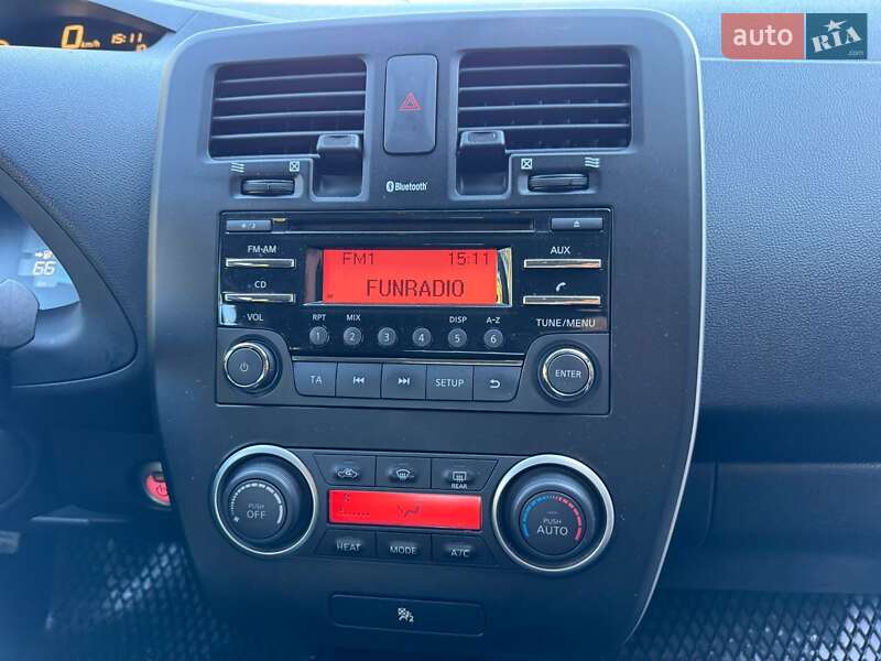 Хетчбек Nissan Leaf 2014 в Ужгороді фото 16 Хетчбек Nissan Leaf 2014 в Ужгороді