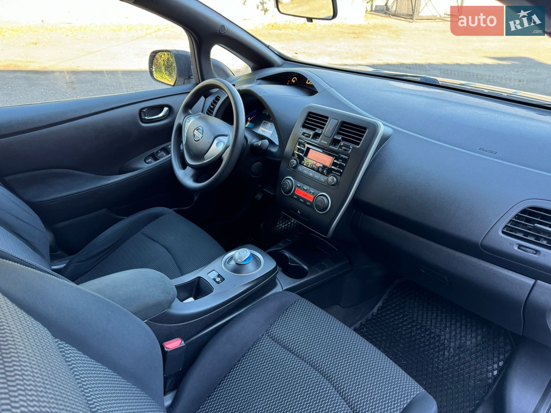 2014 Nissan Leaf - мініатюра 17