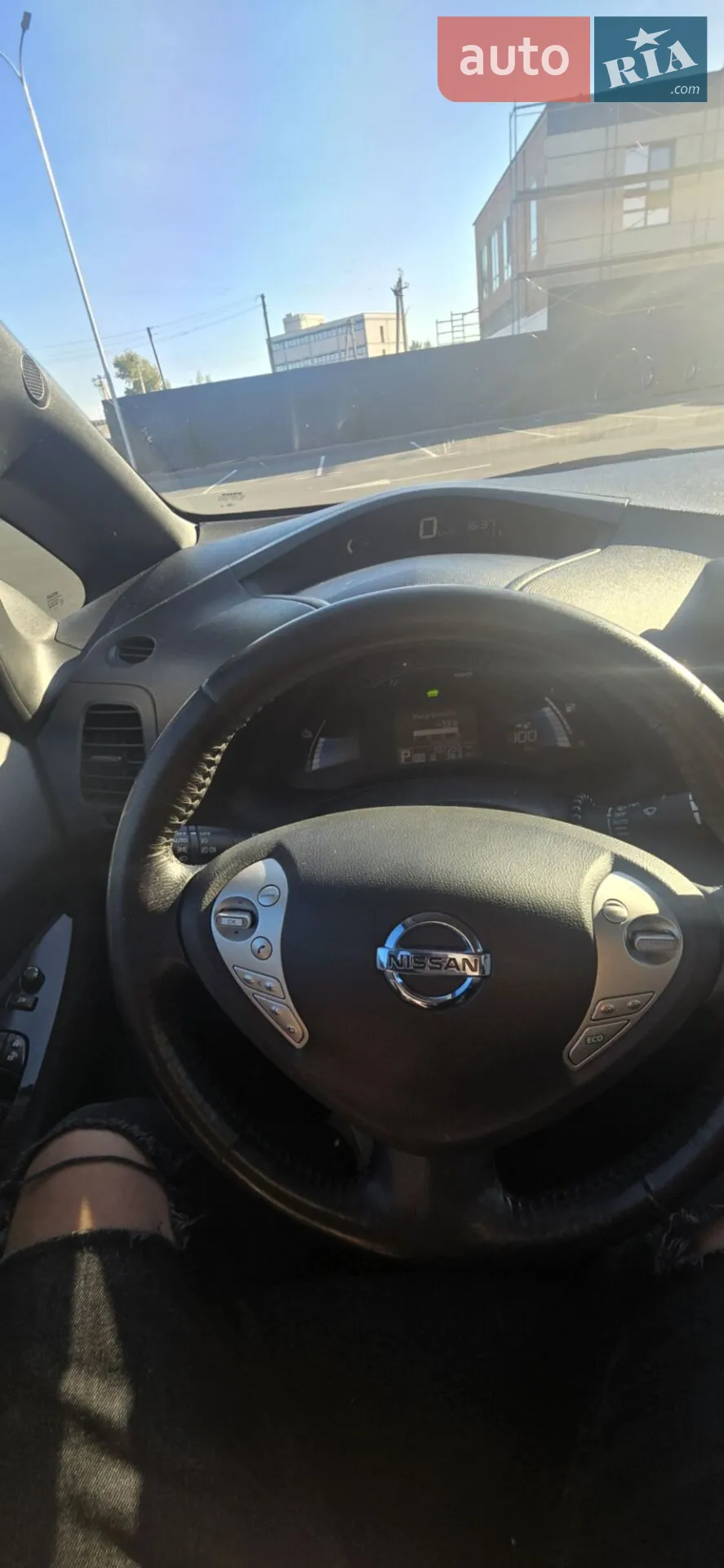 2017 Nissan Leaf - мініатюра 11