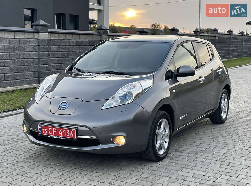 Хэтчбек Nissan Leaf 2014 в Ровно