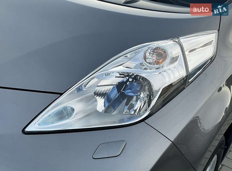 Хэтчбек Nissan Leaf 2014 в Ровно