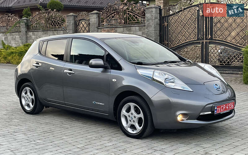 Хэтчбек Nissan Leaf 2014 в Ровно