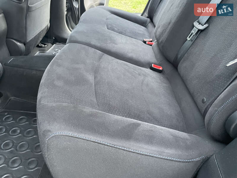 Хэтчбек Nissan Leaf 2014 в Ровно