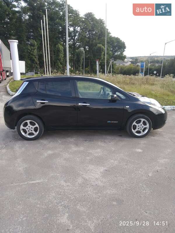 Хетчбек Nissan Leaf 2012 в Львові