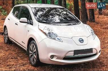 Хэтчбек Nissan Leaf 2013 в Киеве