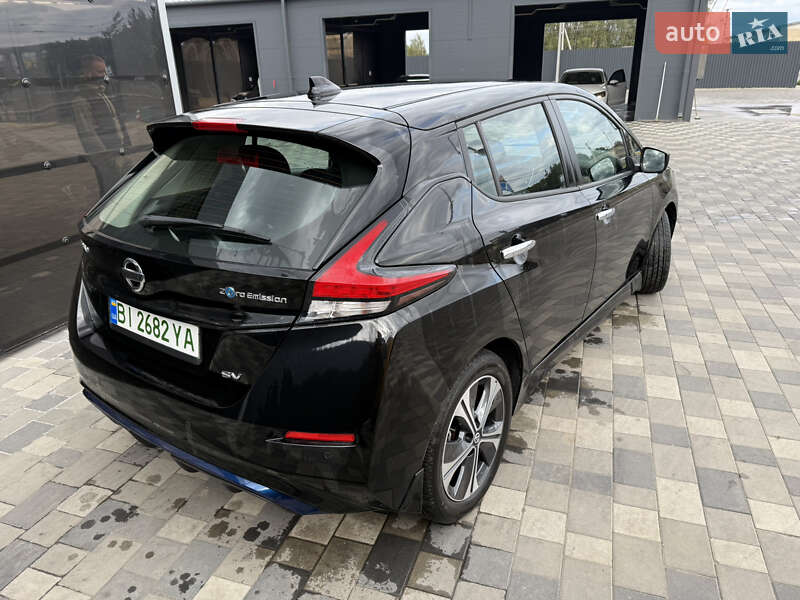 Хэтчбек Nissan Leaf 2021 в Полтаве