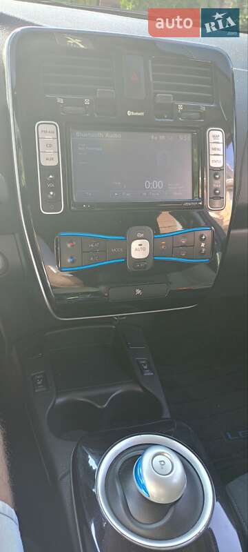 Хэтчбек Nissan Leaf 2014 в Одессе