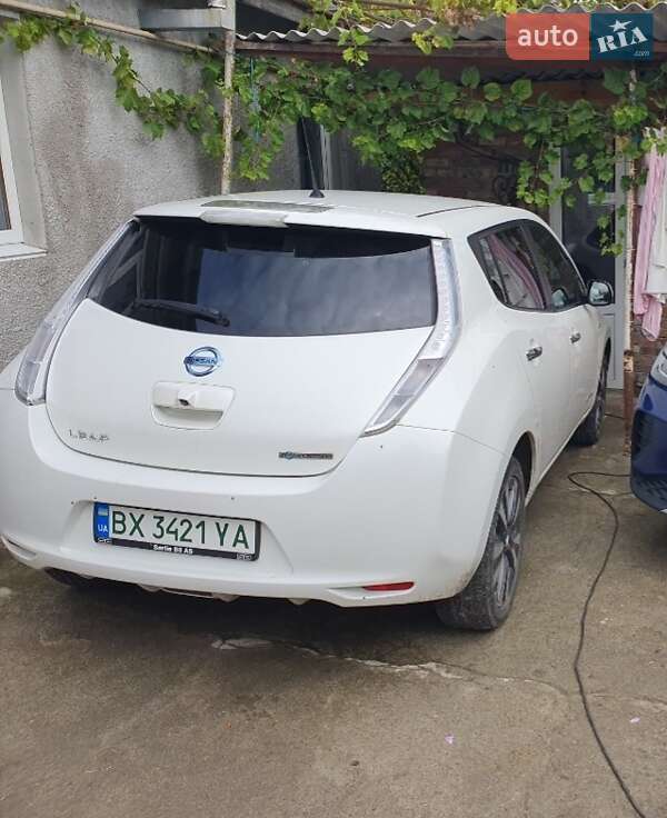 Хэтчбек Nissan Leaf 2016 в Хмельницком фото 16 Хэтчбек Nissan Leaf 2016 в Хмельницком