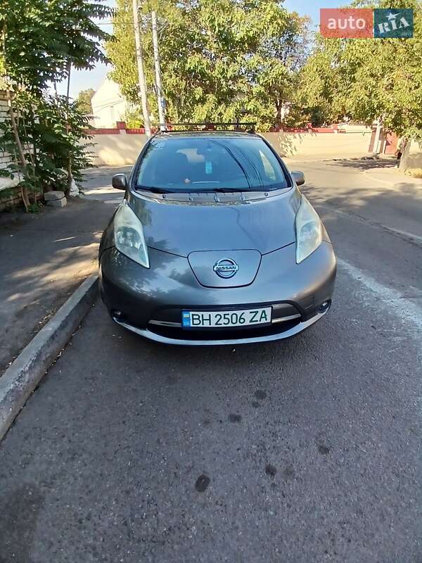 Хэтчбек Nissan Leaf 2015 в Одессе фото 9 Хэтчбек Nissan Leaf 2015 в Одессе