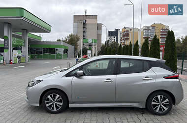 Хэтчбек Nissan Leaf 2019 в 