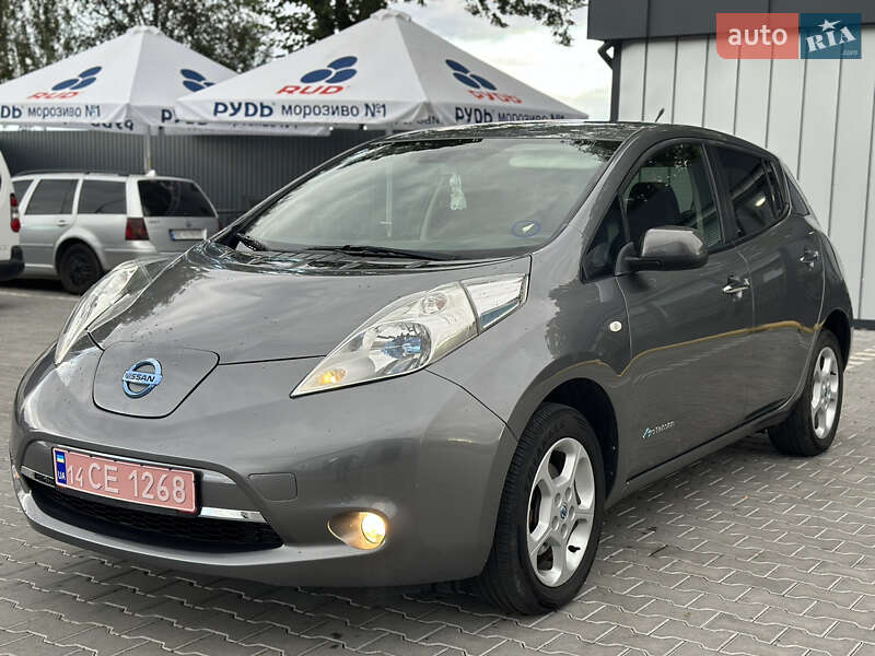 Хэтчбек Nissan Leaf 2013 в Владимире