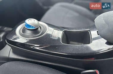 Хетчбек Nissan Leaf 2013 в 