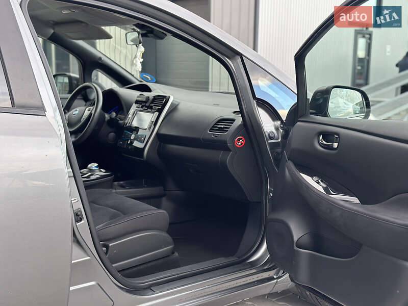 Хэтчбек Nissan Leaf 2013 в Владимире