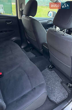 Хэтчбек Nissan Leaf 2014 в 