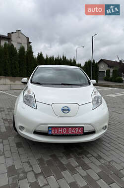 Хэтчбек Nissan Leaf 2014 в Ровно