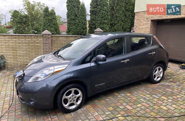 Хэтчбек Nissan Leaf 2014 в Черновцах