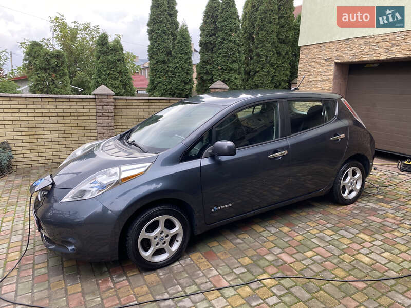 Nissan Leaf 2014