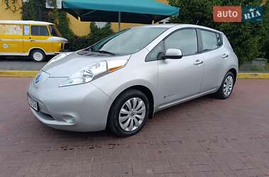 Хэтчбек Nissan Leaf 2014 в Ровно