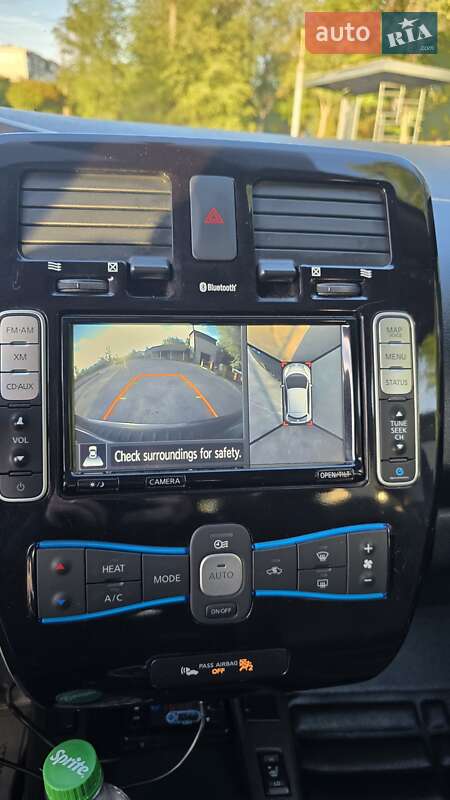 Хэтчбек Nissan Leaf 2013 в Запорожье