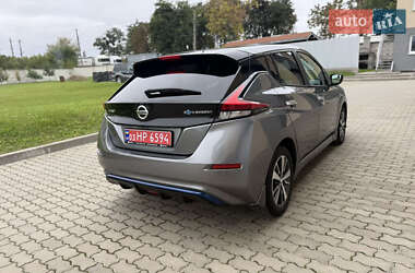 Хэтчбек Nissan Leaf 2018 в 