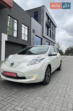 Хэтчбек Nissan Leaf 2013 в Львове