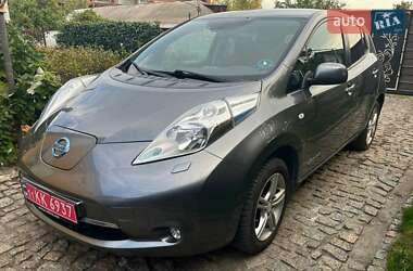 Хэтчбек Nissan Leaf 2015 в Первомайске
