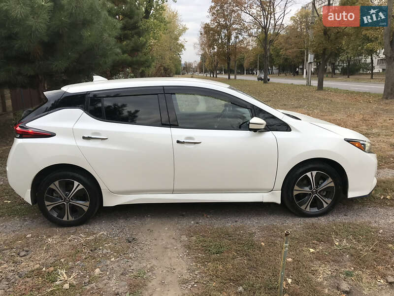 Хэтчбек Nissan Leaf 2021 в Харькове