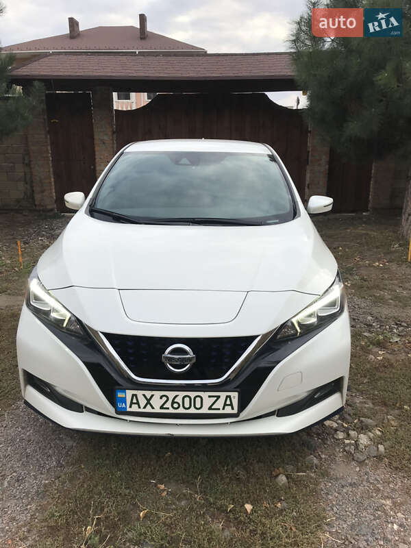 Хэтчбек Nissan Leaf 2021 в Харькове