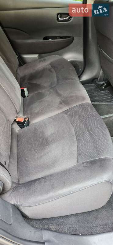 Хэтчбек Nissan Leaf 2014 в Ровно