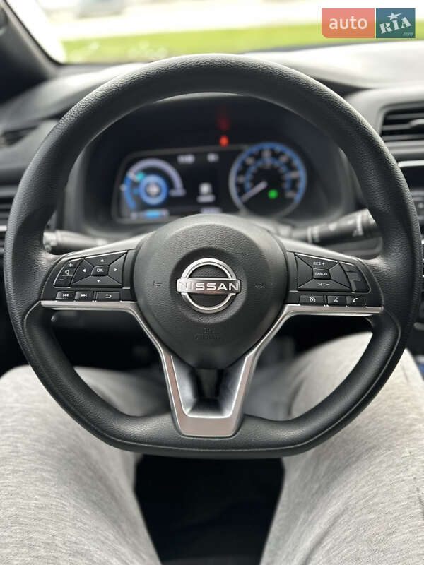 Хэтчбек Nissan Leaf 2023 в Тернополе