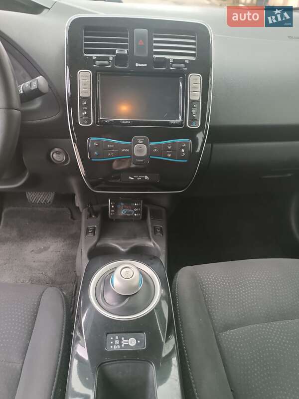 Хэтчбек Nissan Leaf 2017 в Одессе