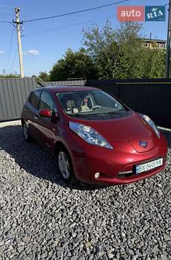 Хэтчбек Nissan Leaf 2012 в Хмельницком