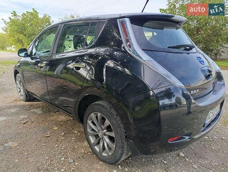 Хэтчбек Nissan Leaf 2013 в Луцке
