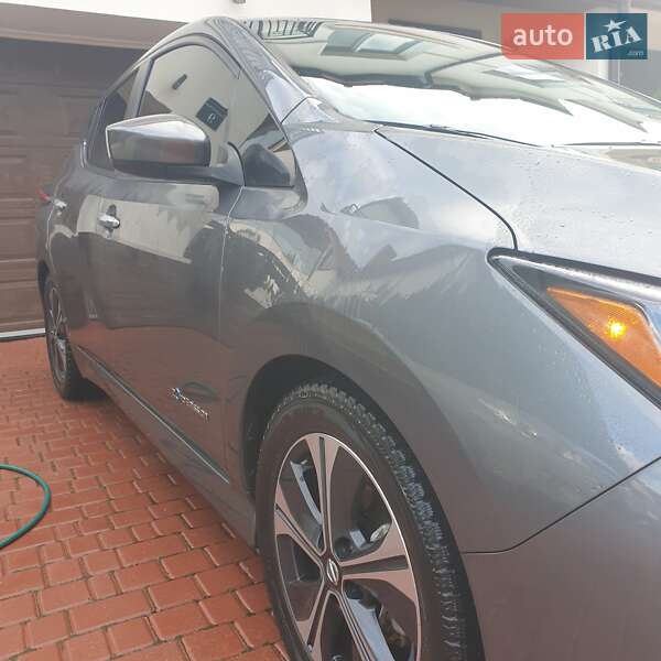Хэтчбек Nissan Leaf 2018 в Одессе