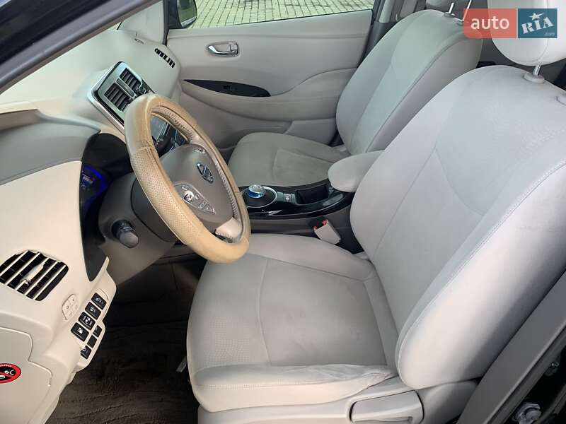 Хэтчбек Nissan Leaf 2014 в Одессе