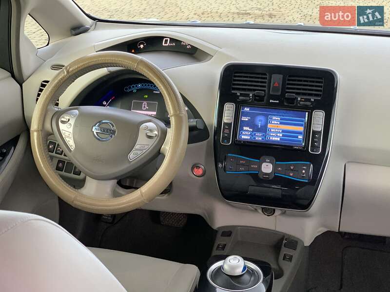 Хэтчбек Nissan Leaf 2014 в Одессе