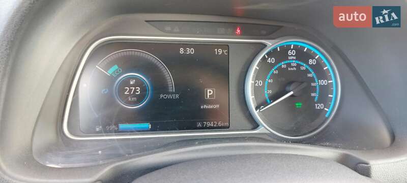 Хэтчбек Nissan Leaf 2018 в Киеве