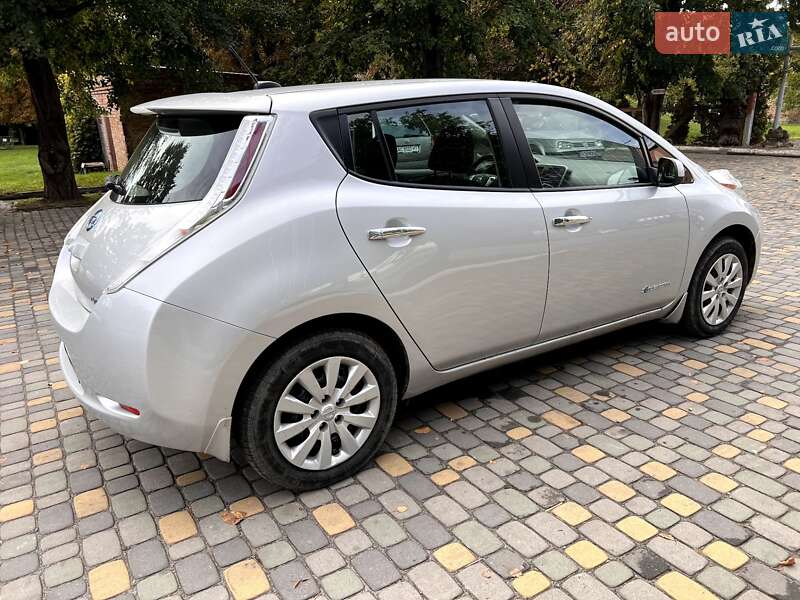 Хэтчбек Nissan Leaf 2017 в Луцке фото 5 Хэтчбек Nissan Leaf 2017 в Луцке