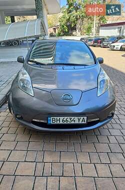 Хэтчбек Nissan Leaf 2016 в Одессе