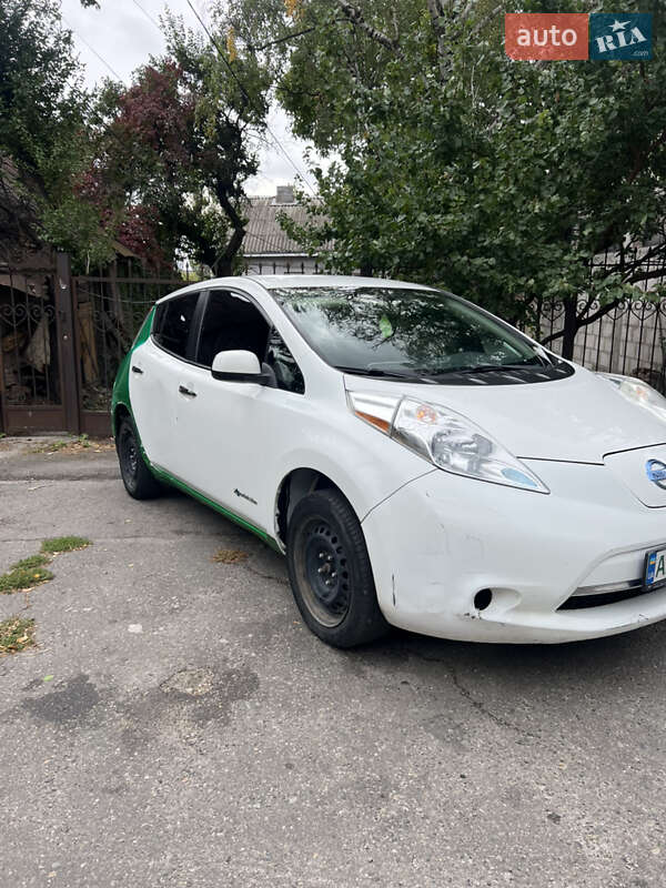 Хэтчбек Nissan Leaf 2015 в Днепре фото 5 Хэтчбек Nissan Leaf 2015 в Днепре