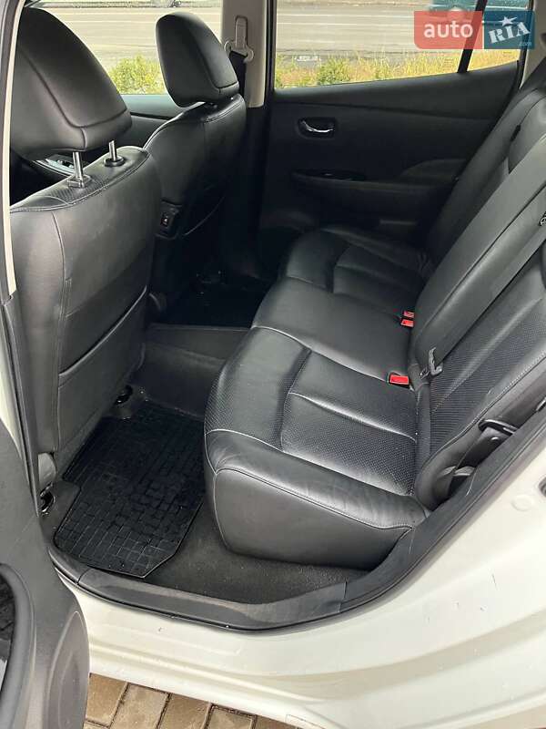 Хэтчбек Nissan Leaf 2015 в Житомире фото 17 Хэтчбек Nissan Leaf 2015 в Житомире