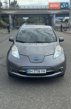 Хэтчбек Nissan Leaf 2014 в Одессе