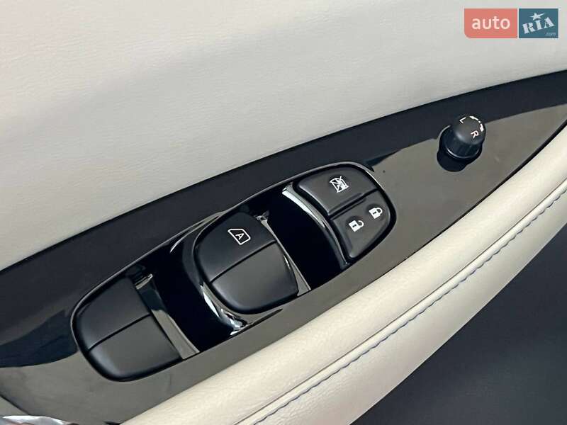 Хэтчбек Nissan Leaf 2018 в Одессе